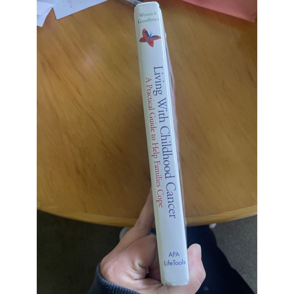 Living with childhood cancer: a practical guide to help families cope - books health - parenting printed media
