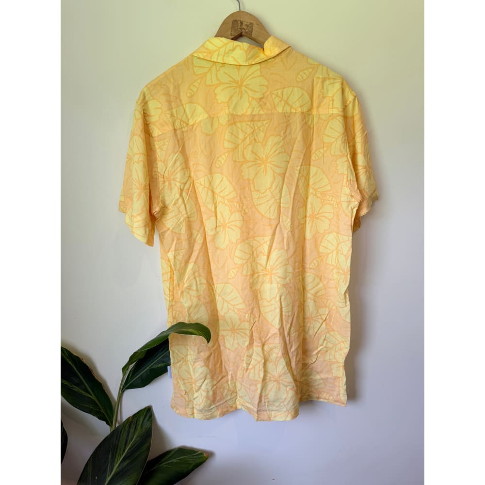 Islakoko size l cotton/linen blend shirt - shirts tops men’s apparel