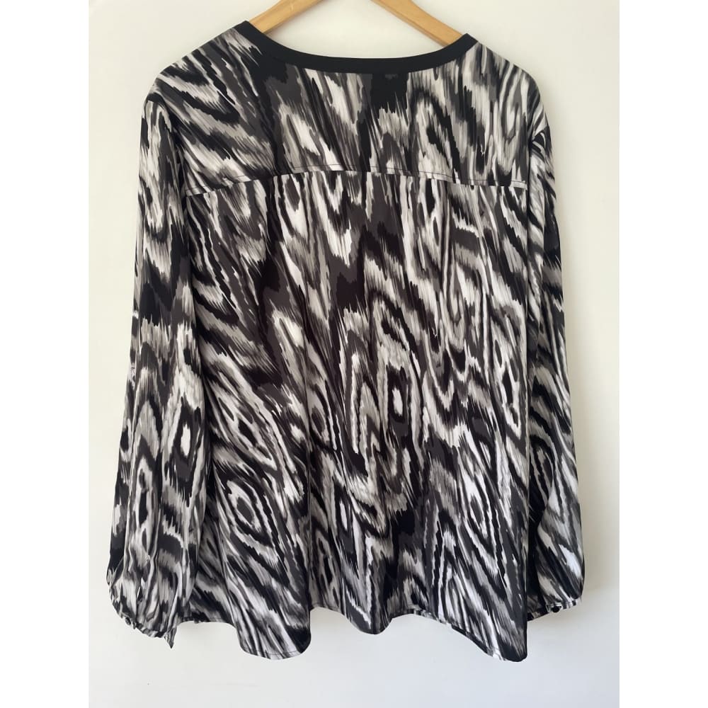 Jaclyn smith 3x blouse - blouses clothing & fashion - condition: used - long sleeve women’s apparel