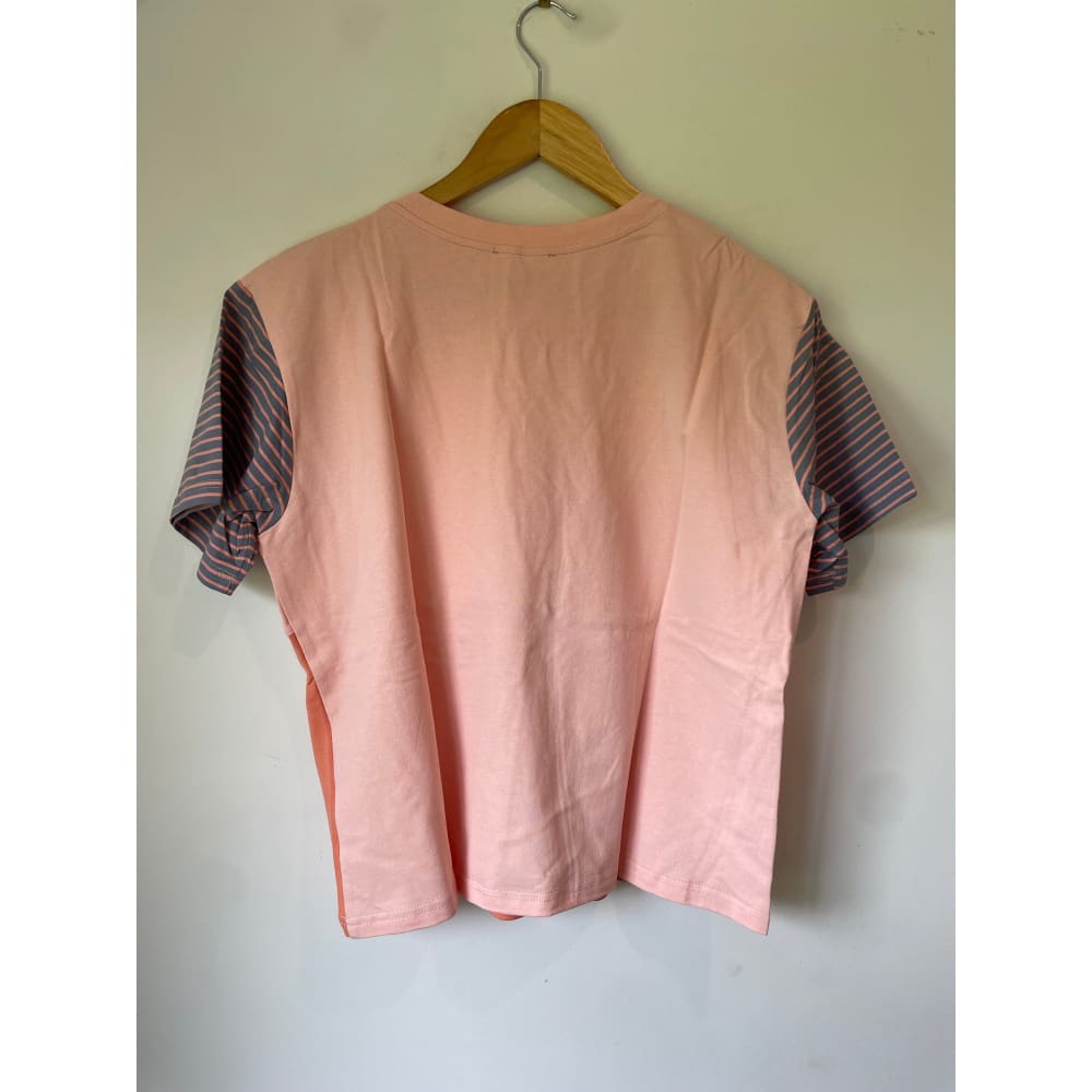 Et alia keaton tee – size m – brand new - t-shirts blouse - clothing & fashion - designer clearance women’s apparel