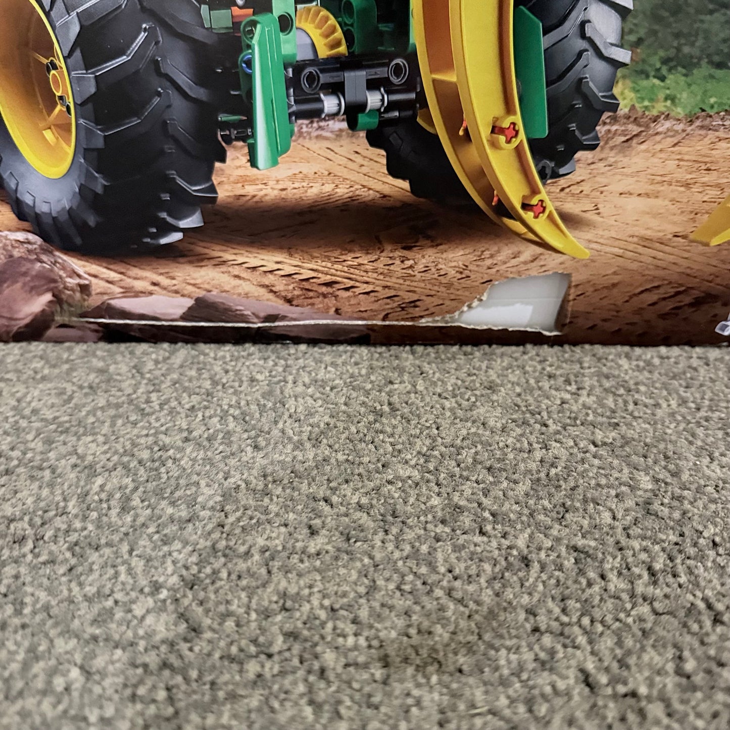 Lego 42157 technic john deere 948l-ii skidder – 1492 pieces for ages 11 + - construction set toys toys