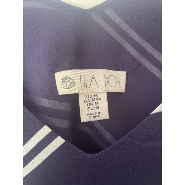 Lila rose size m sleeveless top - clothing tops condition: used - sleeveless - top women’s apparel
