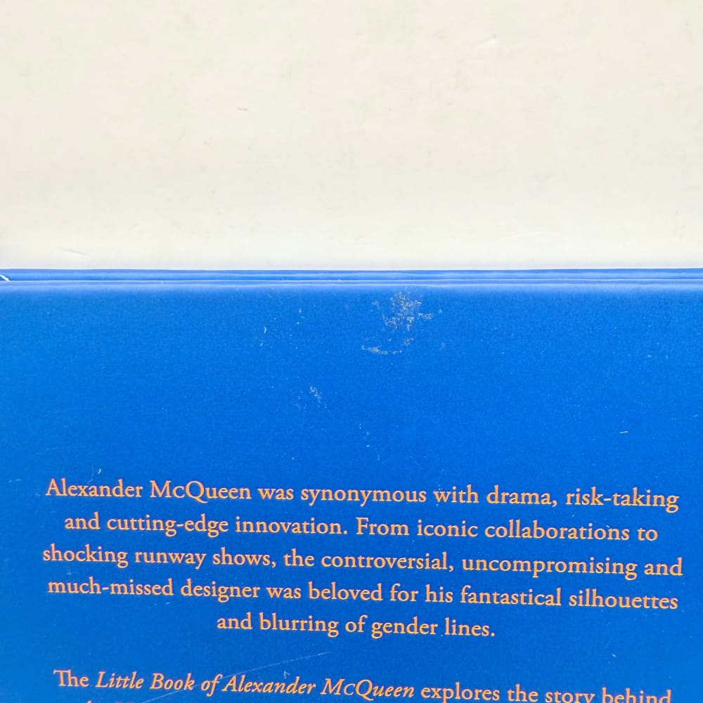 Little book of alexander mcqueen the story of the iconic fashion designer by karen homer - print books what’s new
