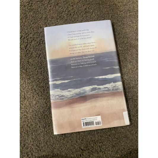 On the horizon: world war ii reflections - lois lowry - print books book - condition: used - history - memoir printed