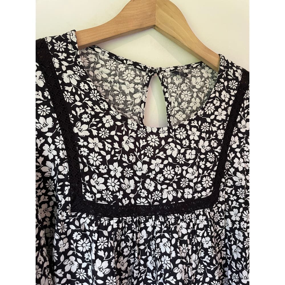 M&s floral viscose top – size 10 – brand new cut label - blouses blouse - bnew label cut branded clothing - clothing &