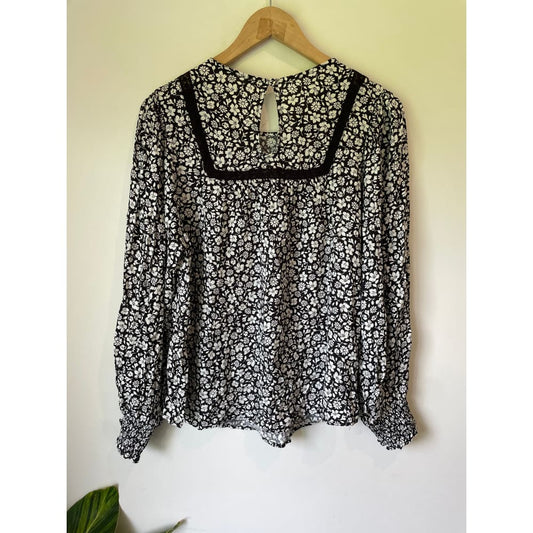 M&s floral viscose top – size 10 – brand new cut label - blouses blouse - bnew label cut branded clothing - clothing &