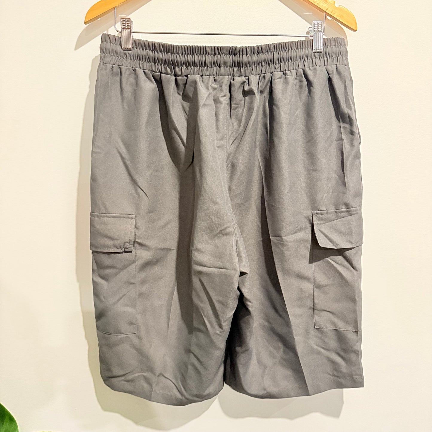 Manfinity size xl men’s grey cargo shorts - cargo shorts bottoms men’s apparel