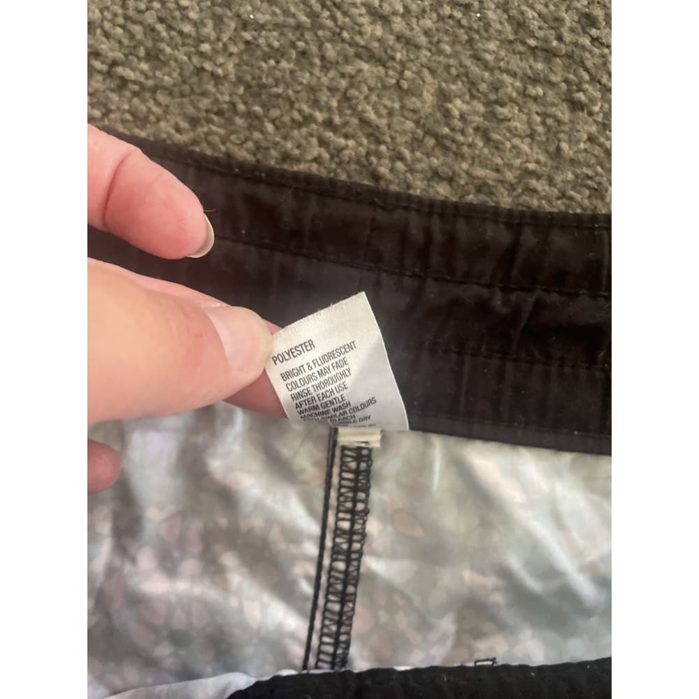 Now size 16 board shorts - boardshorts bottom - condition: used - shorts women’s apparel