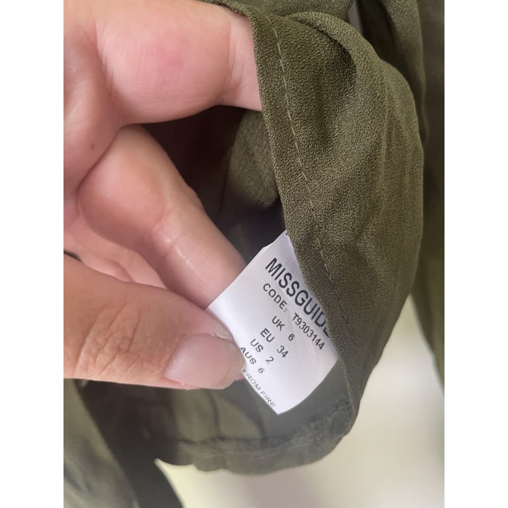 Bnwt missguided size 6 tie front top - clothing tops blouse - clothing & fashion - crop top - top women’s apparel