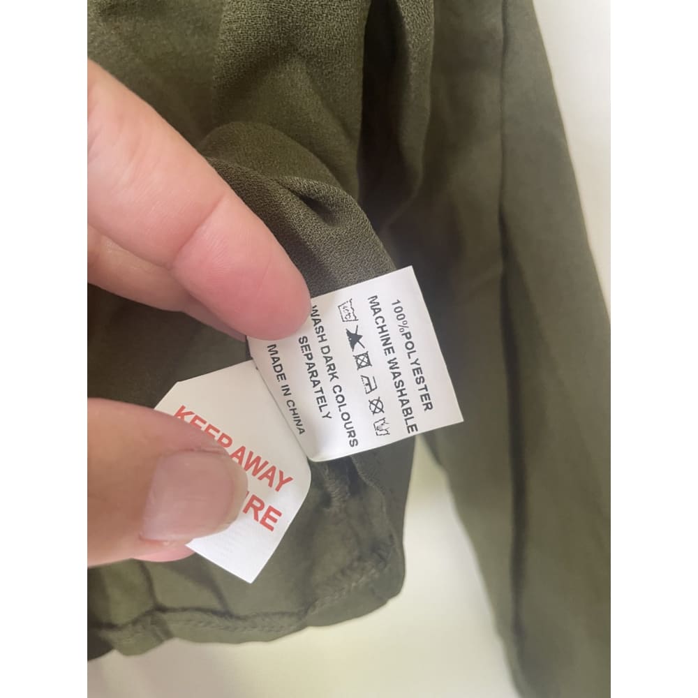 Bnwt missguided size 6 tie front top - clothing tops blouse - clothing & fashion - crop top - top women’s apparel