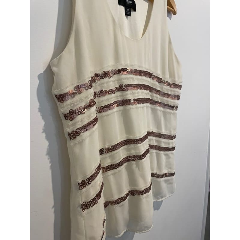 Mossimo size s/p sequinned sleeveless top - clothing tops clothing & fashion - condition: used - sleeveless - top