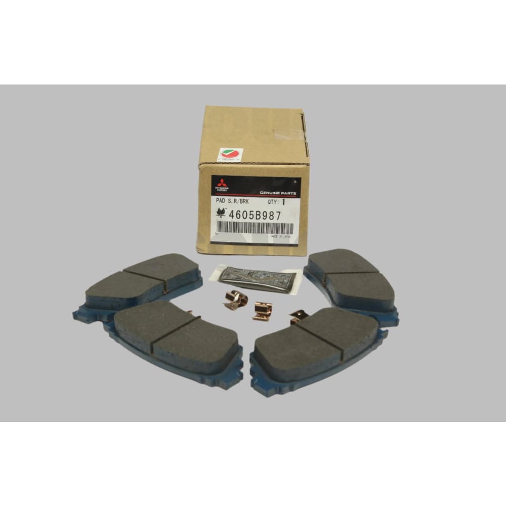 Mitsubishi pad set,rr brake part number: 4605b987 - motor vehicle braking brake - car parts & accessories car