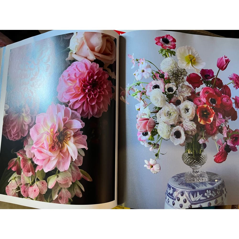 A sweet floral life: romantic arrangements for fresh and sugar flowers by natasja sadi - print books printed media