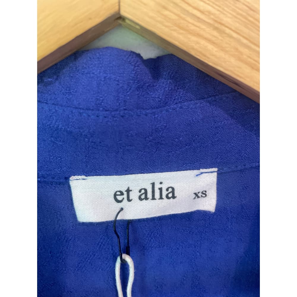 Et alia size xs/8 sam shirt - blouses blouse - clothing & fashion - designer clearance - top women’s apparel