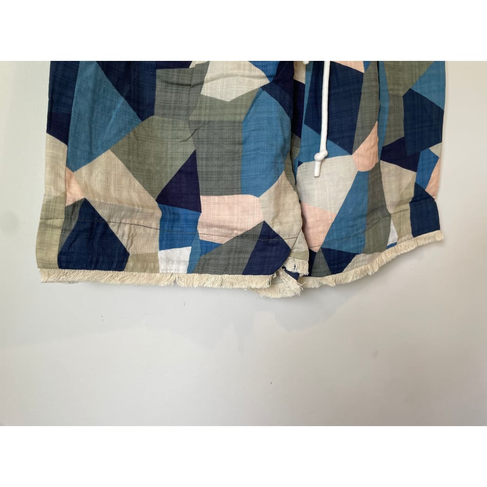 Et alia xs flynn shorts in artemis print - boardshorts bottom - clothing & fashion - designer clearance - shorts