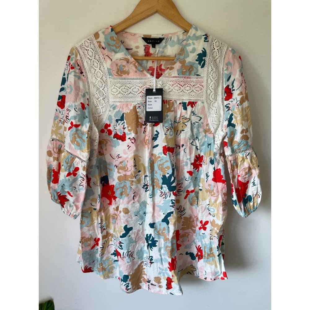 Zafina size 10 floral top - clothing tops blouse - clothing & fashion - designer clearance - top women’s apparel