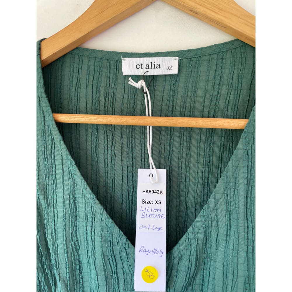 Et alia size xs lilian blouse - clothing tops blouse - clothing & fashion - designer clearance - top women’s apparel