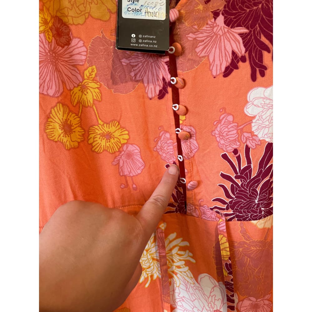 Zafina size 10 dress (missing 1 button) - dresses clothing & fashion - designer clearance - dresses women’s apparel