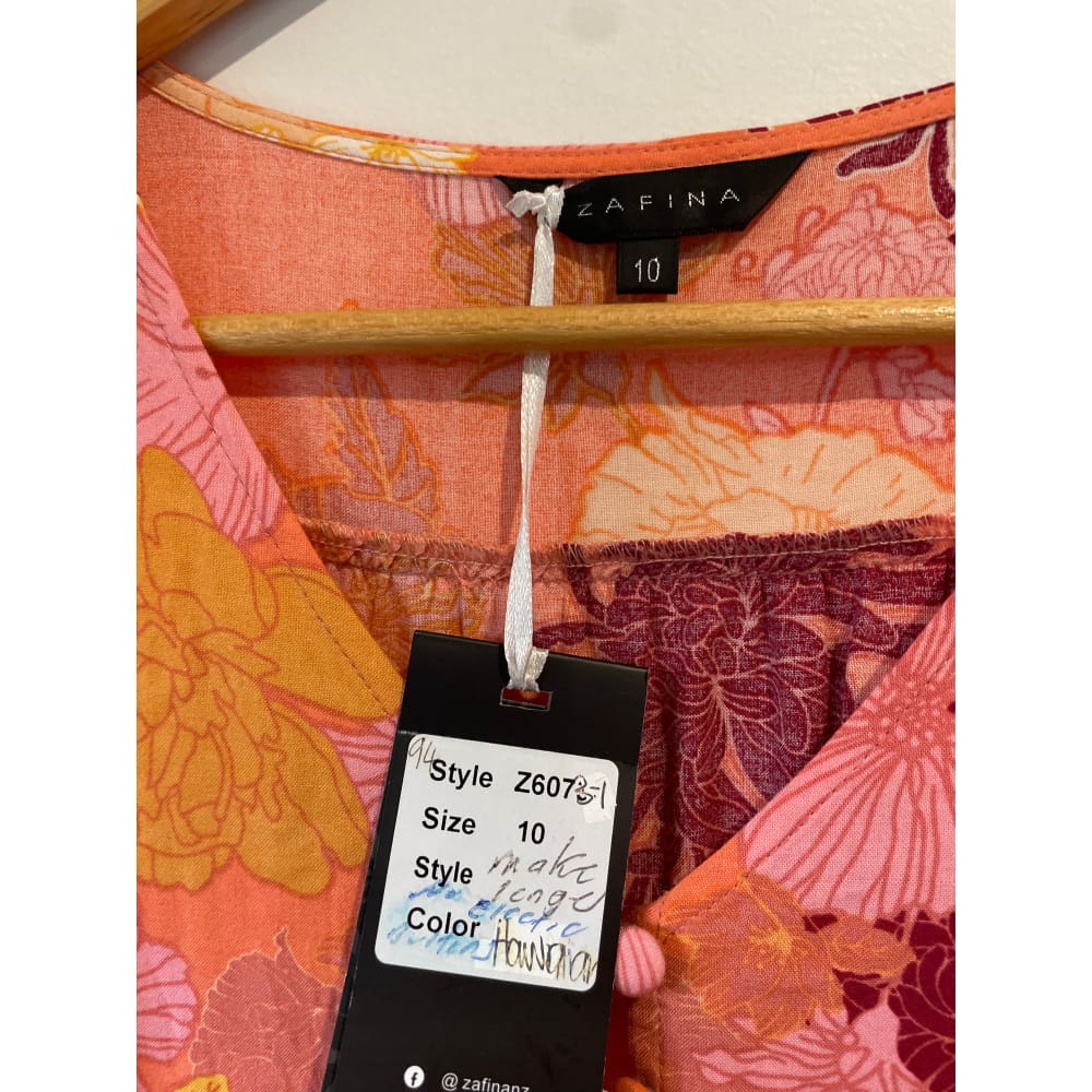 Zafina size 10 dress (missing 1 button) - dresses clothing & fashion - designer clearance - dresses women’s apparel