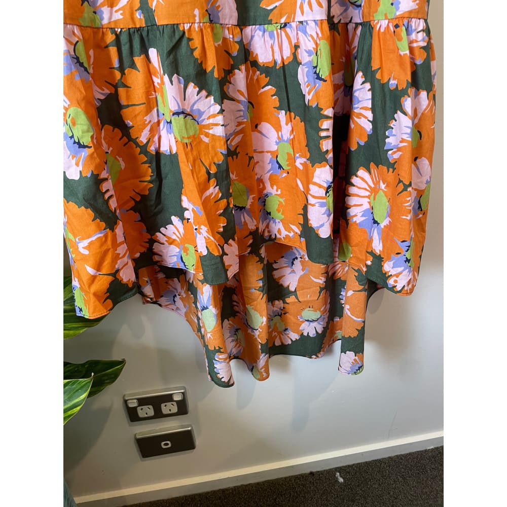 Zafina size 10 sleeve dress - dresses clothing & fashion - designer clearance - dresses women’s apparel