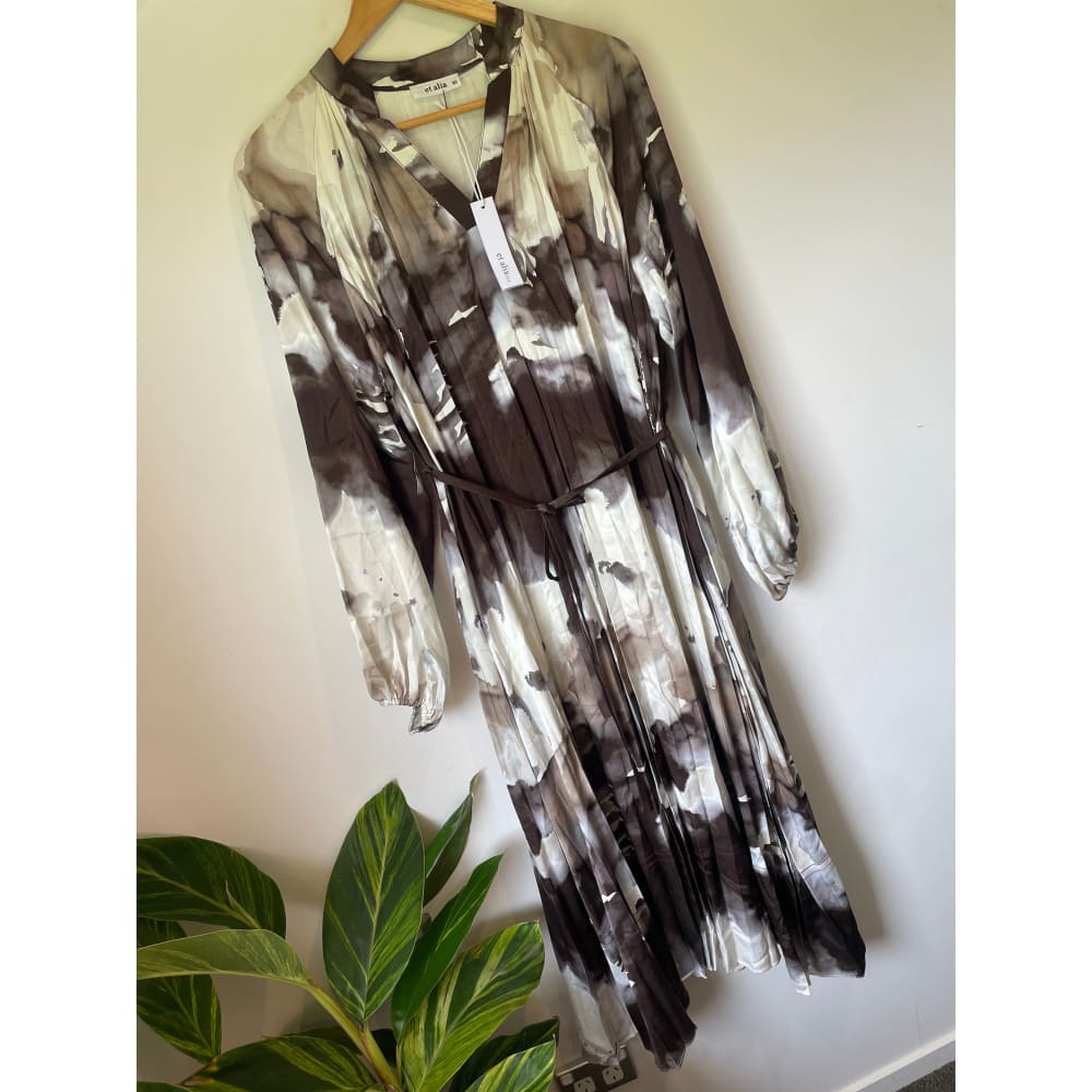 Et alia size xs long sleeve dress - dresses clothing & fashion - designer clearance - dresses women’s apparel