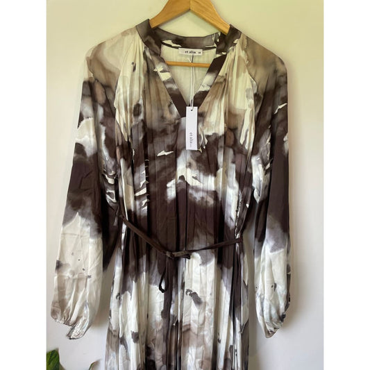 Et alia size xs long sleeve dress - dresses clothing & fashion - designer clearance - dresses women’s apparel