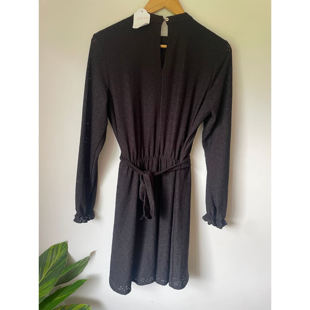 Oasis size m / 10 black lace look dress - dresses clothing & fashion - designer clearance - dresses women’s apparel