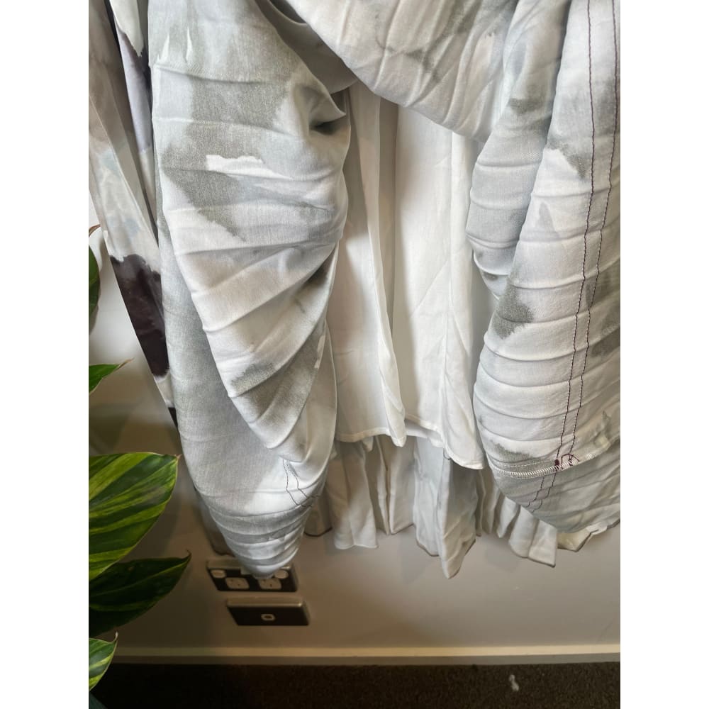 Et alia size xs long sleeve dress - dresses clothing & fashion - designer clearance - dresses women’s apparel