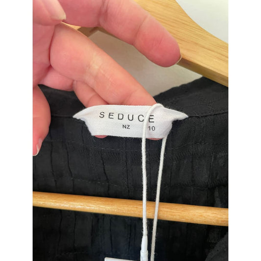 Seduce nz size 10 sheer-lace top - clothing tops blouse - clothing & fashion - designer clearance - top women’s apparel