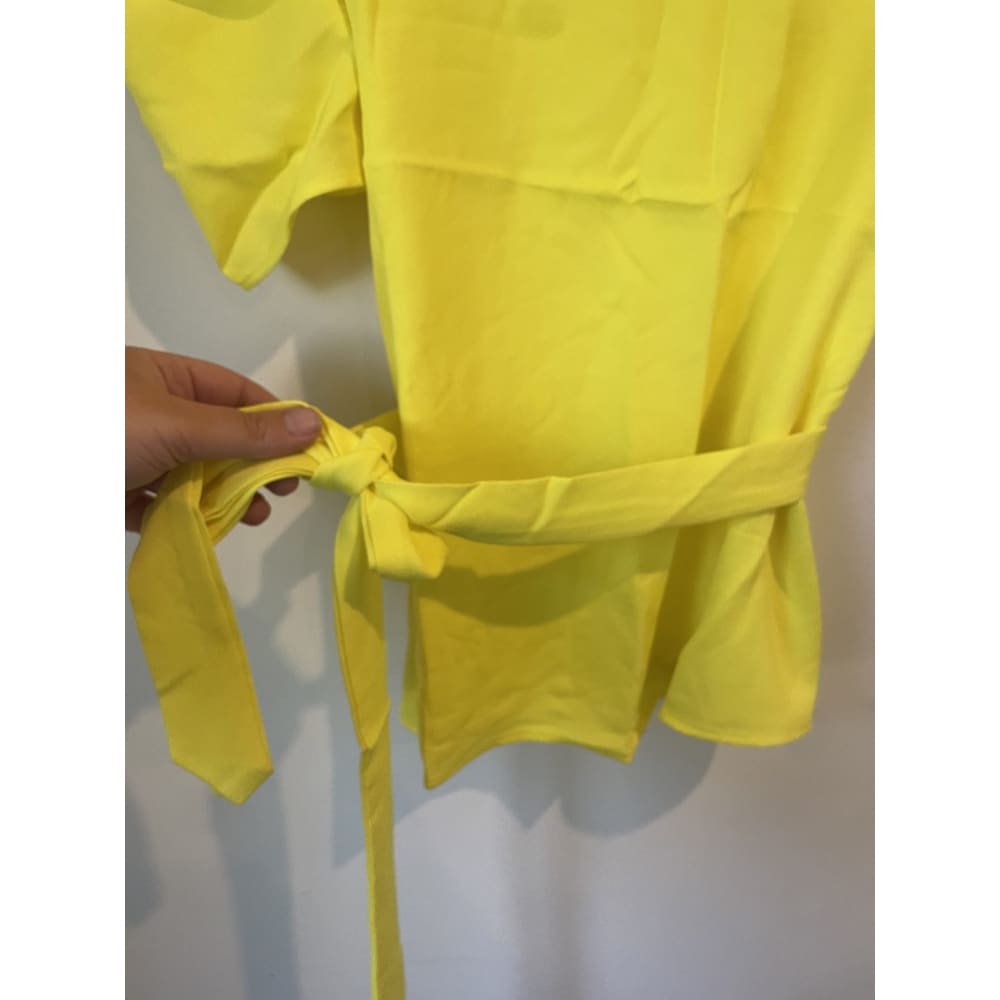 Brand new shein size l top - l - clothing tops clothing & fashion - short sleeve - top womenās apparel