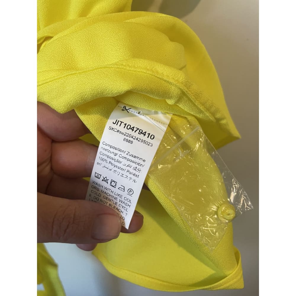 Brand new shein size l top - l - clothing tops clothing & fashion - short sleeve - top womenās apparel