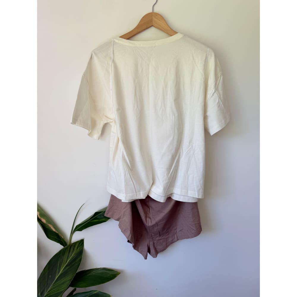 New look size l womenâs pajama set cream & mauve with sloth graphic - pajamas bottom womenâs apparel