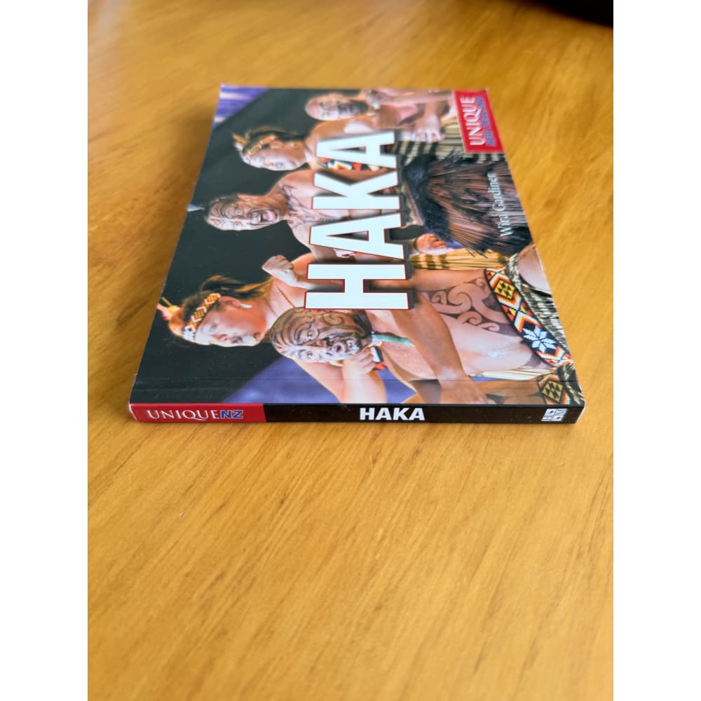 Haka by wira gardiner - books condition: used printed media