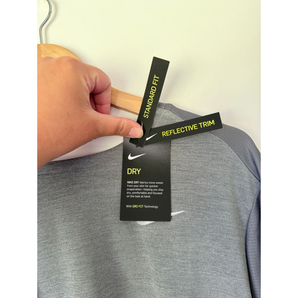Nike size large men’s running top grey rrp $80 - activewear tops tops men’s apparel