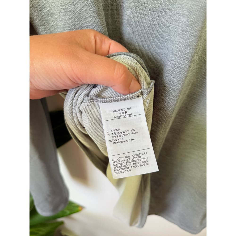 Nike size large men’s running top grey rrp $80 - activewear tops tops men’s apparel