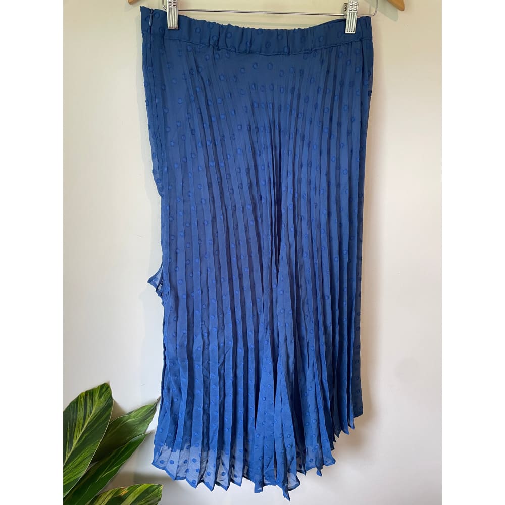 Et alia olivia skirt – brand new with variants available - skirts bottom - clothing & fashion - designer clearance