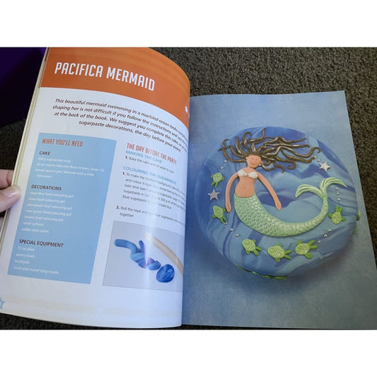 Party cakes for kiwi kids -annette hislop & linda ross - print books book - children’s - condition: used - cookbook