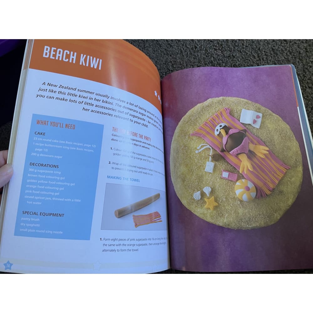 Party cakes for kiwi kids -annette hislop & linda ross - print books book - childrenās - condition: used - cookbook