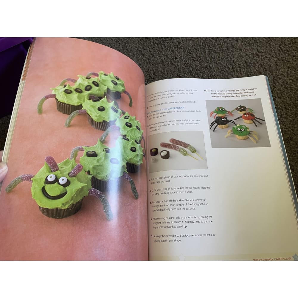 Party cakes for kiwi kids -annette hislop & linda ross - print books book - childrenās - condition: used - cookbook
