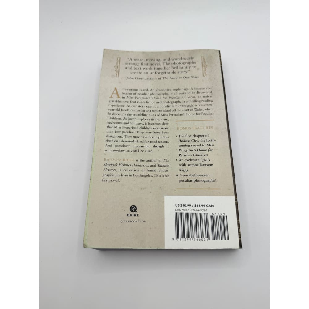 Miss peregrine’s home for peculiar children by ransom riggs - print books printed media