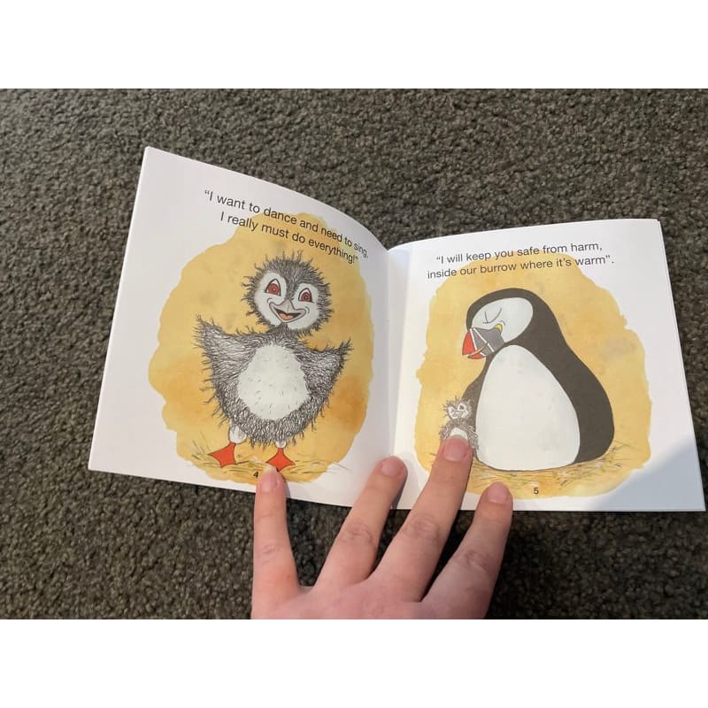 Peedie puffling - michelle robertson - print books book - children’s - literature printed media