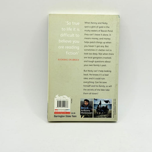 Pike by anthony mcgowan - print books condition: used - what’s new printed media