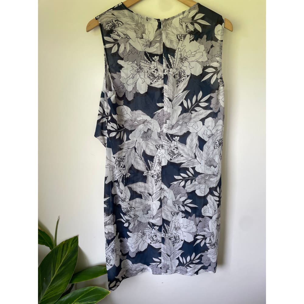 Max size 12 sheer tunic - tunics condition: used - top women’s apparel