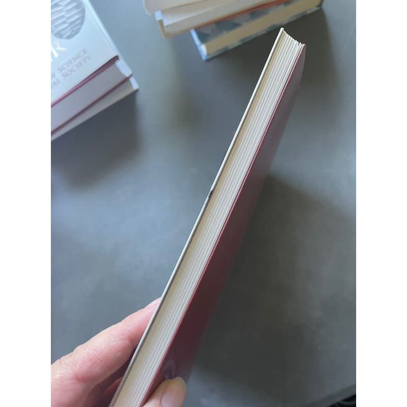 Granddads grandmas nannas & poppas: a celebration of nz families - print books book - condition: used - family