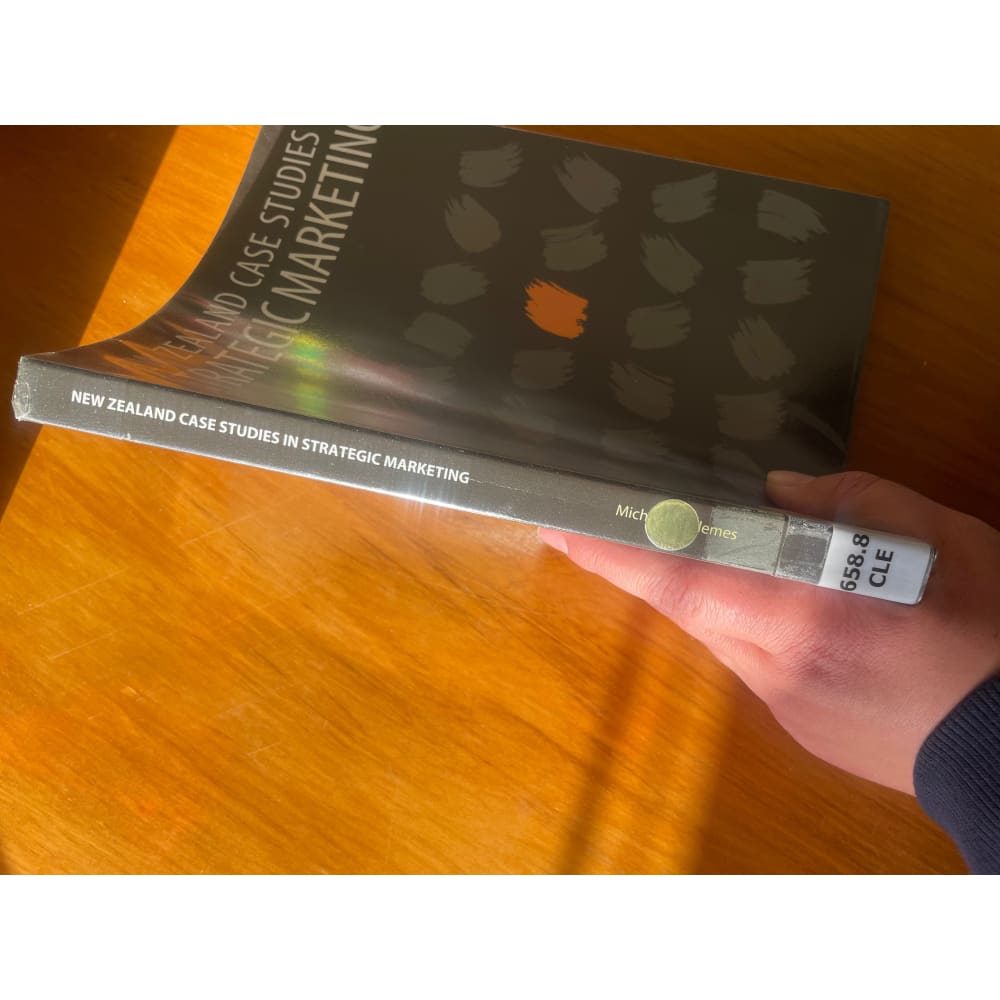 New zealand case studies in strategic marketing - michael d. Clemes - print books book - business - condition: used