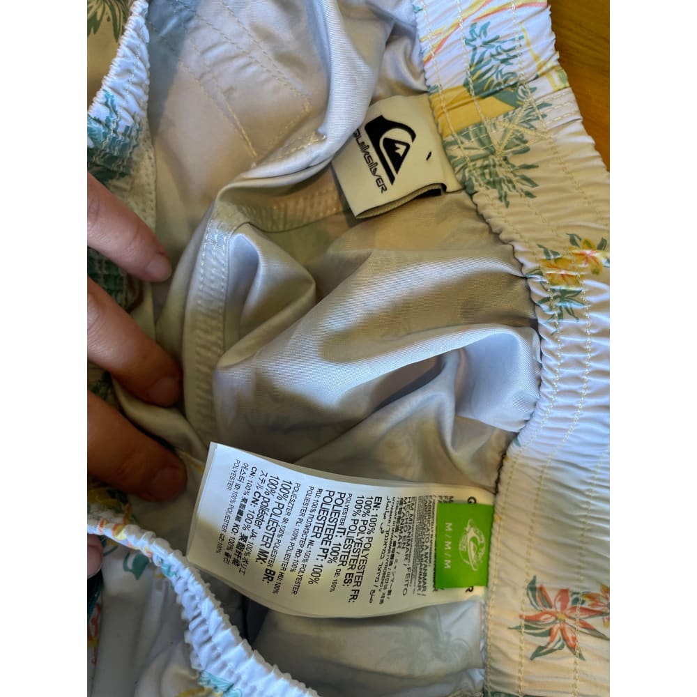 Quiksilver size m men’s everyday mix volley rrp $62.99 - boardshorts bottoms men’s apparel