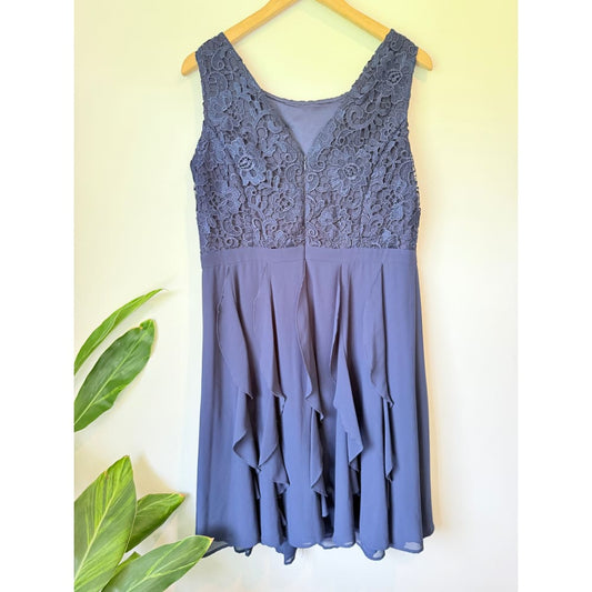 Review size 16 navy lace & ruffle sleeveless dress - dresses condition: used - top women’s apparel