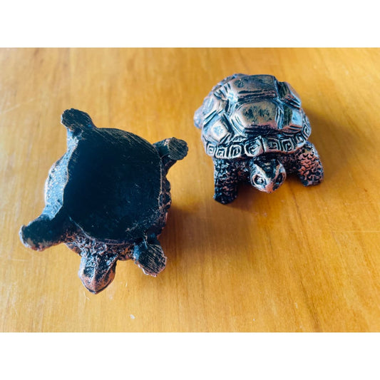2x minature turtle figurines - figurines home&living materials