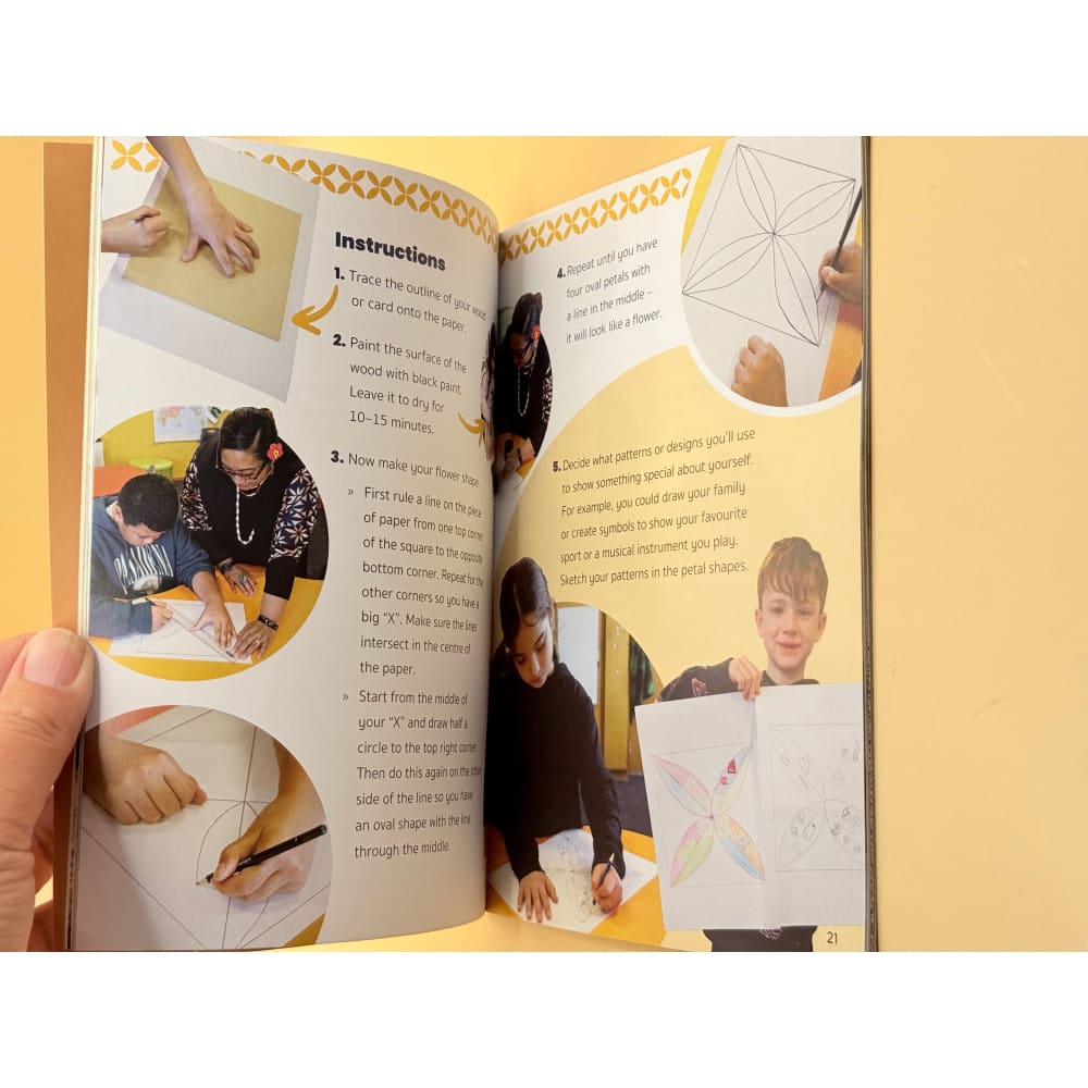 School journal november 2024 - level 2 - magazines condition: used printed media