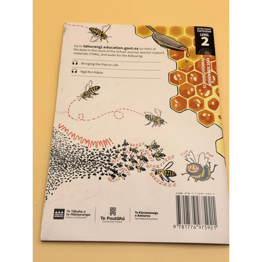 School journal november 2024 - level 2 - magazines condition: used printed media